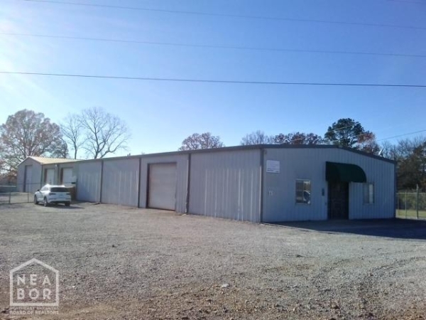 Listing Image #1 - Others for sale at 597 Hwy 62 W, Ash Flat AR 72513