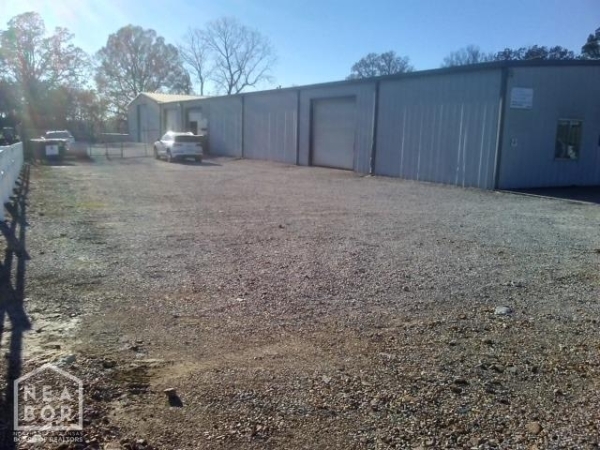 Listing Image #2 - Others for sale at 597 Hwy 62 W, Ash Flat AR 72513
