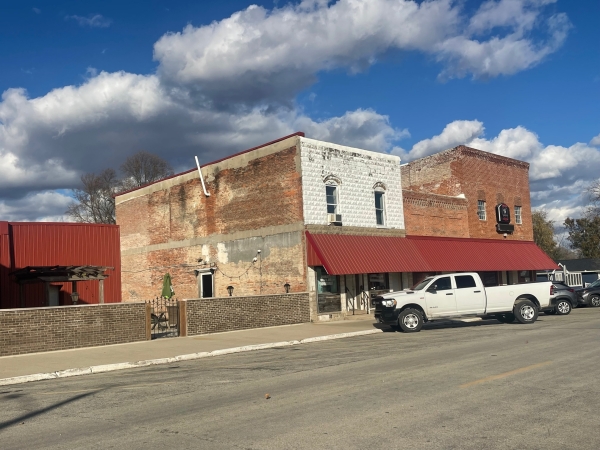 Listing Image #3 - Retail for sale at 1000 Main St., Windsor IL 61957