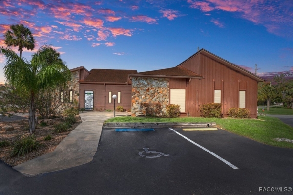 Listing Image #2 - Others for sale at 700 SE 5th Terrace, Crystal River FL 34429