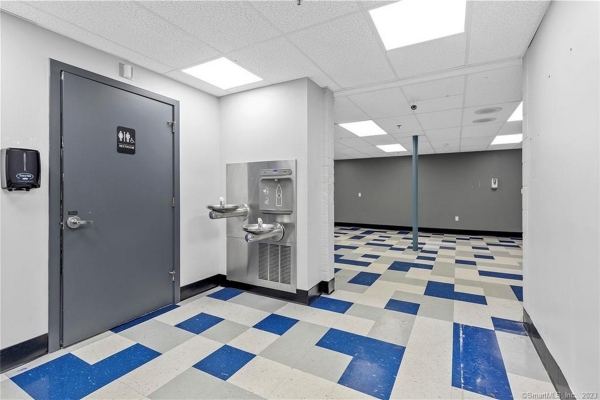 Listing Image #10 - Office for sale at 192 Westbrook Road, Essex CT 06409