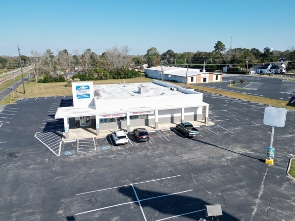 Listing Image #2 - Retail for sale at 120 NW Curry St, Pelham GA 31779