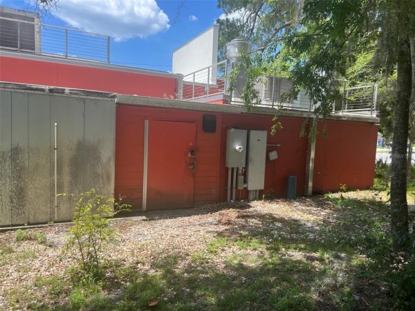 Listing Image #3 - Retail for sale at 1714/1716 SE Hawthorne Road, Gainesville FL 32641