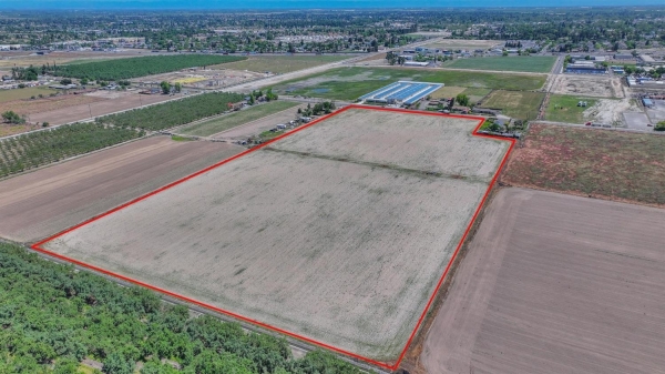 Listing Image #1 - Land for sale at 501 Dianne Drive, Turlock CA 95380