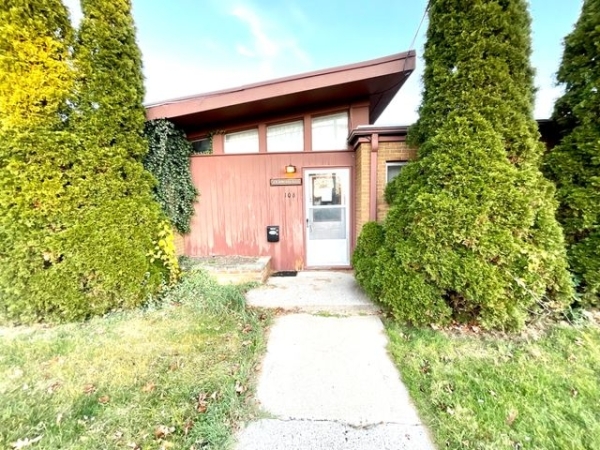 Listing Image #1 - Office for sale at 106 N Marquette Street, Durand MI 48429