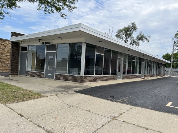 Listing Image #2 - Office for sale at 1612 W. Northwest Highway, Arlington Heights IL 60004