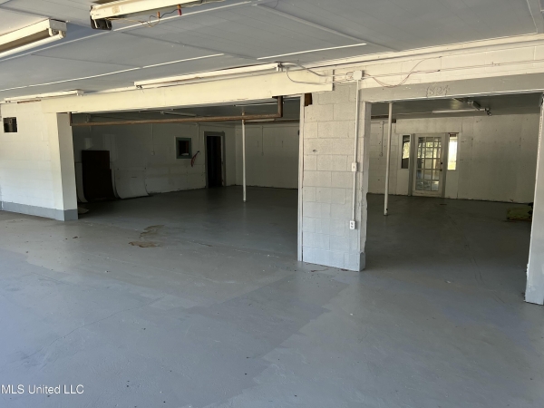 Listing Image #2 - Others for sale at 3900 Main Street, Moss Point MS 39563