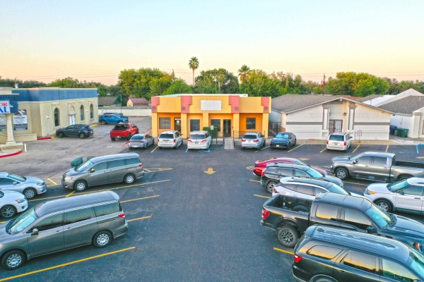 Listing Image #3 - Office for sale at 220 W Hillside Rd, LAREDO TX 78041