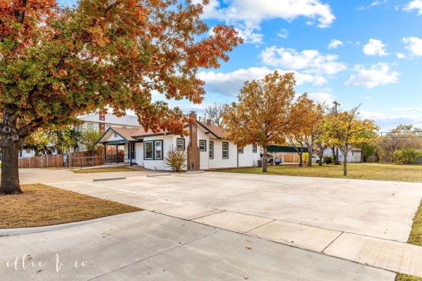 Listing Image #2 - Industrial for sale at 234 Sayles Boulevard, Abilene TX 79605