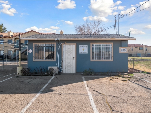 Listing Image #1 - Others for sale at 11763 Barlett Avenue, Adelanto CA 92301