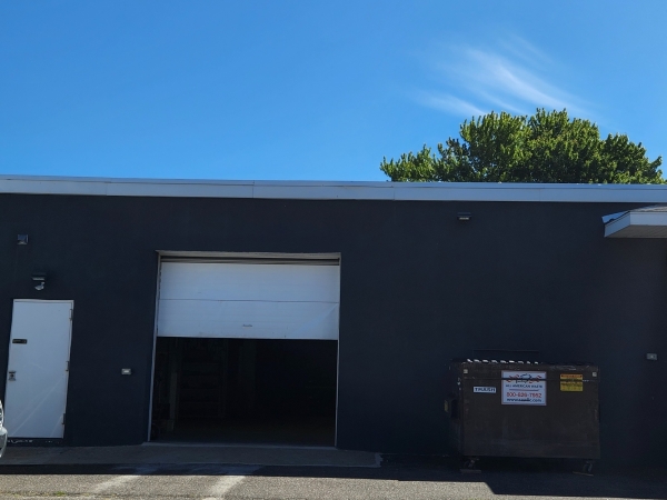 Listing Image #3 - Industrial for sale at 1318 Kossuth St, Bridgeport CT 06608
