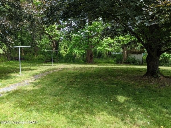 Listing Image #2 - Others for sale at 232 Rodenbach Lane, Brodheadsville PA 18322