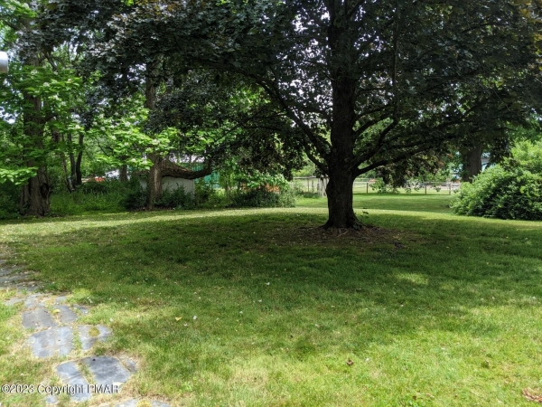 Listing Image #3 - Others for sale at 232 Rodenbach Lane, Brodheadsville PA 18322