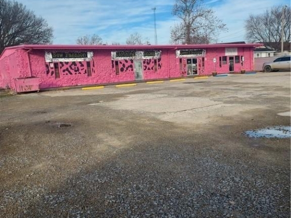 Listing Image #2 - Retail for sale at 2811 N Broadway, Poteau OK 74953