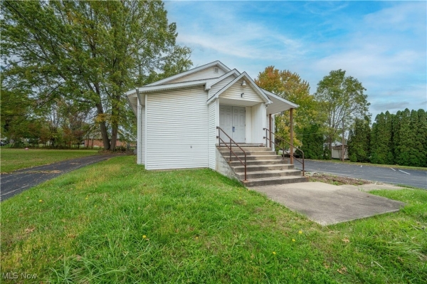 Listing Image #2 - Others for sale at 1187 Deforest Se Road, Warren OH 44484 Listing Image #2 - Others for sale at 1187 Deforest Se Road, Warren OH 44484