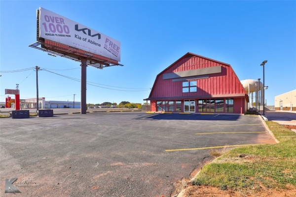 Listing Image #1 - Industrial for sale at 1402 S Clack Street, Abilene TX 79605