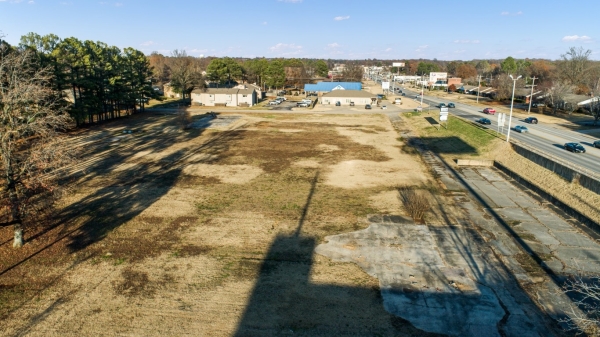 Listing Image #1 - Others for sale at 800 Southwest Drive, Jonesboro AR 72401
