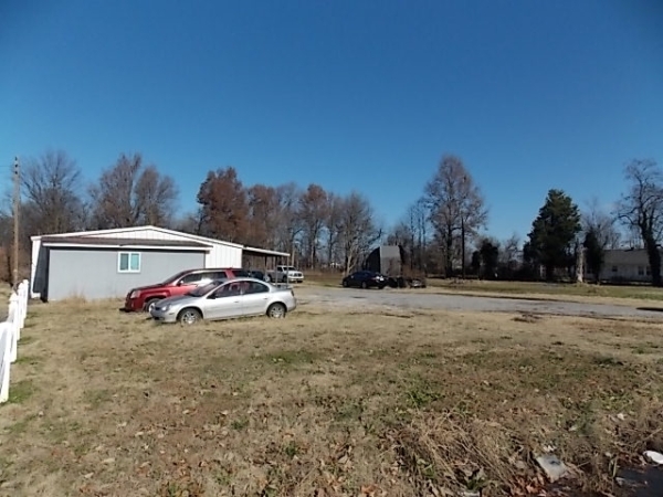 Listing Image #1 - Retail for sale at 1204 W Washington Street, Hayti MO 63851