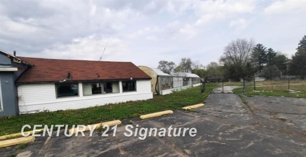 Listing Image #2 - Others for sale at 1958 Brockway, Saginaw MI 48602
