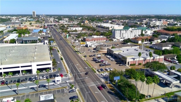 Listing Image #3 - Retail for sale at 2017 S 10th Street, McAllen TX 78503