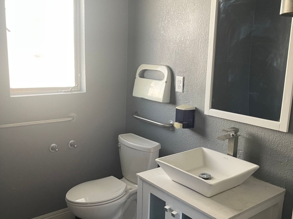 Listing Image #3 - Office for sale at 1800 Lewis Ave, Las Vegas NV 89101