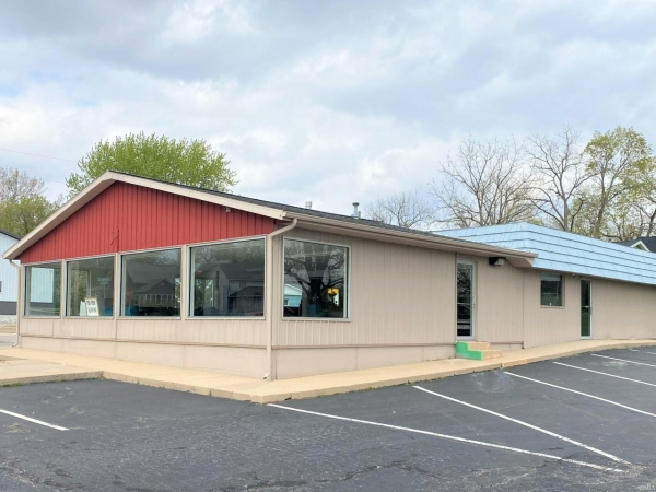 Listing Image #1 - Retail for sale at 801 S Walnut Street, Hartford City IN 47348