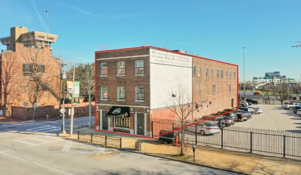Listing Image #1 - Multi-Use for sale at 700 S. Broadway, St. Louis MO 63102