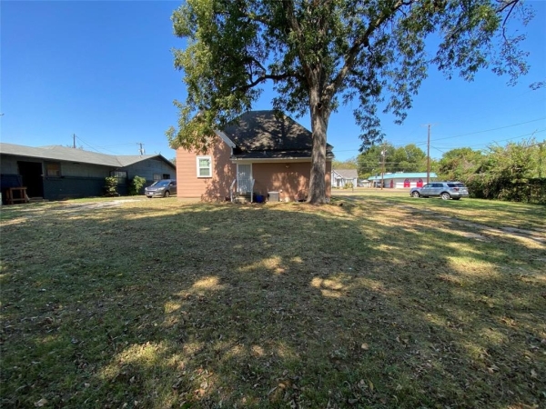 Listing Image #3 - Others for sale at 416 W Palestine Avenue, Palestine TX 75801