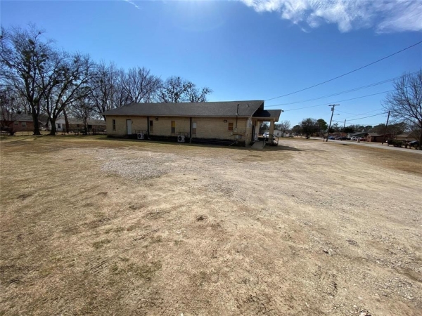 Listing Image #2 - Others for sale at 1213 S Medora Street, Terrell TX 75160