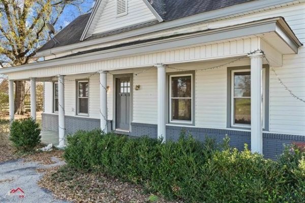Listing Image #3 - Others for sale at 1420 Shelbyville St., Center TX 85935