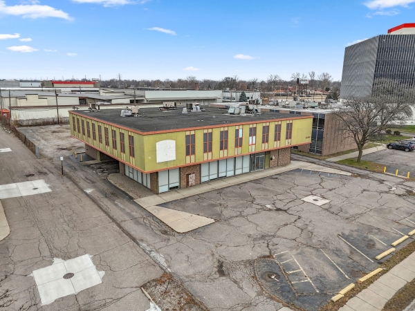 Listing Image #1 - Others for sale at 20800 Greenfield Road, Oak Park MI 48237