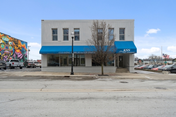 Listing Image #2 - Office for sale at 132 W Pearl Street, Jackson MI 49201