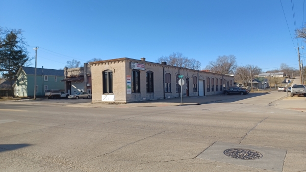 Listing Image #1 - Others for sale at 1936 N 2nd St, Clinton IA 52732