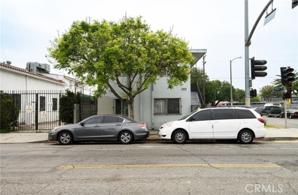 Listing Image #3 - Others for sale at 9222 S San Pedro Street, Los Angeles CA 90003