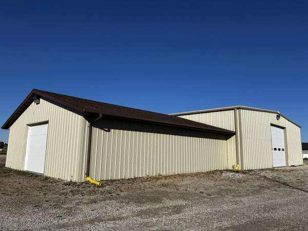 Listing Image #3 - Retail for sale at 5866 STH 29 Highway, DENMARK WI 54208