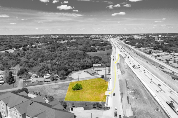 Listing Image #1 - Land for sale at 906 N IH-35, Waco TX 76705