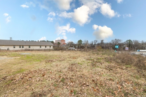 Listing Image #1 - Others for sale at 204 Kenwood Drive, Benton AR 72015
