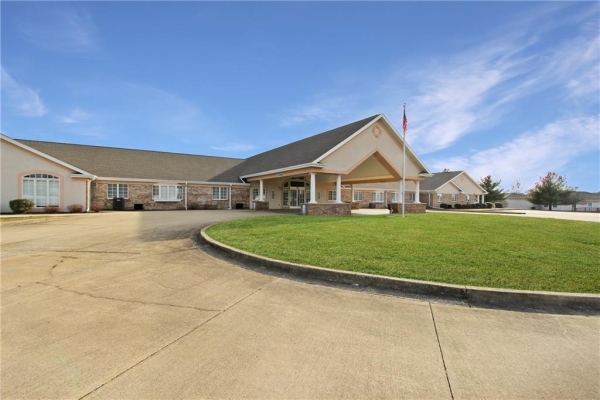 Listing Image #2 - Others for sale at 300 Lincoln Hwy Rd, Charleston IL 61920