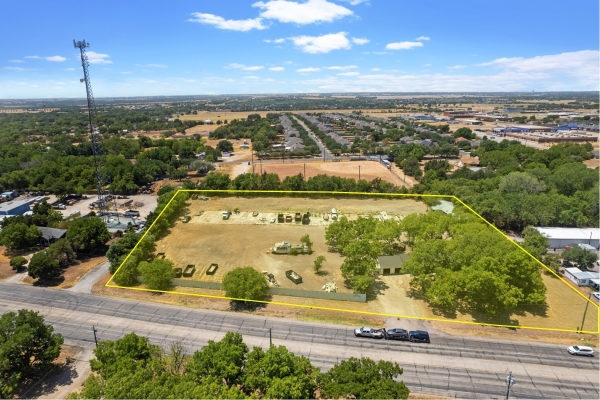 Listing Image #1 - Land for sale at 711 S Robinson Dr, Robinson TX 76706