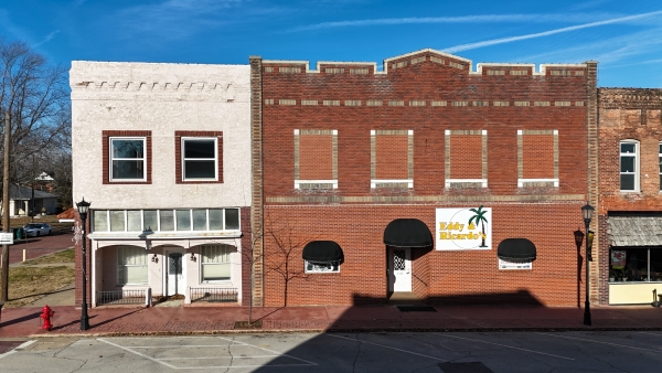 Listing Image #1 - Retail for sale at 118 S Main St, Marceline MO 64658