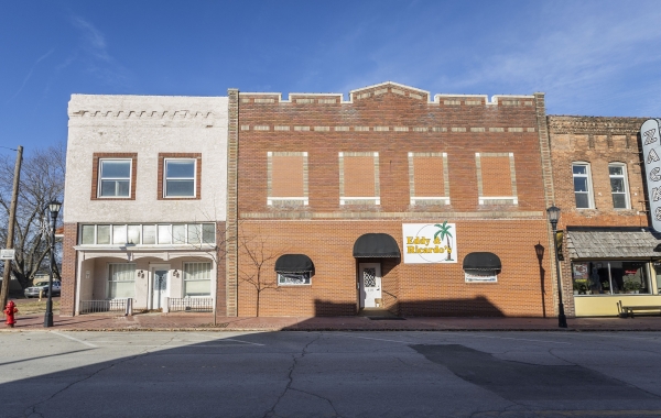 Listing Image #2 - Retail for sale at 118 S Main St, Marceline MO 64658