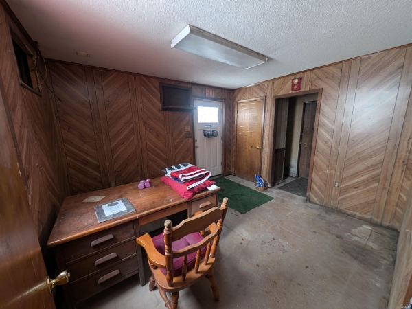 Listing Image #2 - Industrial for sale at 22706 Front Street, Woodburn IN 46797