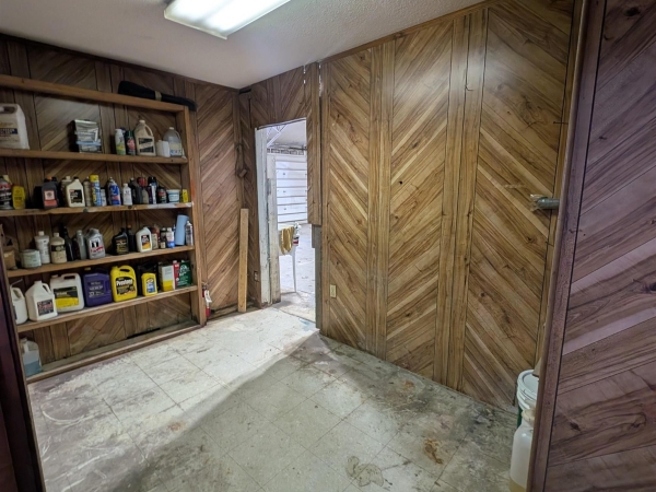 Listing Image #3 - Industrial for sale at 22706 Front Street, Woodburn IN 46797