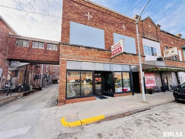 Listing Image #2 - Others for sale at 111 W 1st Avenue, Monmouth IL 61462