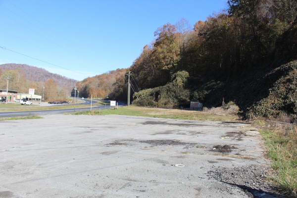 Listing Image #1 - Others for sale at 3066 Us-25, Middlesboro KY 40965