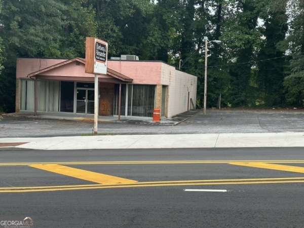Listing Image #1 - Office for sale at 2125 Headland Drive, East Point GA 30344