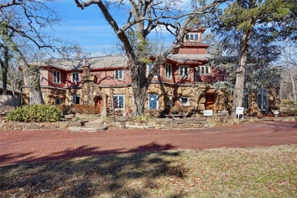 Listing Image #3 - Bed Breakfast for sale at 4347 W 41st Street, Tulsa OK 74107