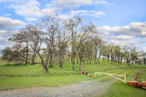 Listing Image #2 - Land for sale at 20310 Dawnridge Court, Grass Valley CA 95949