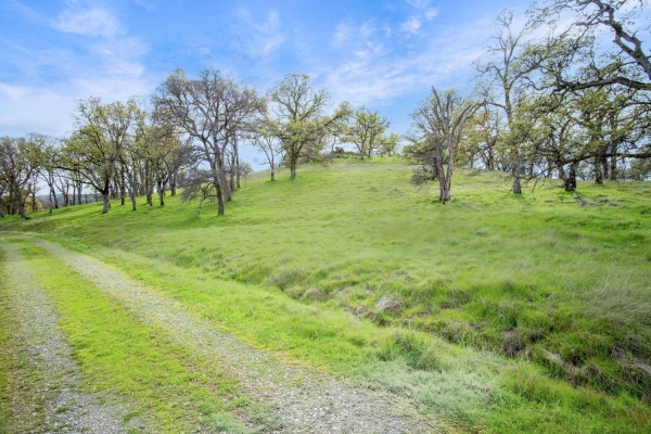 Listing Image #3 - Land for sale at 20310 Dawnridge Court, Grass Valley CA 95949