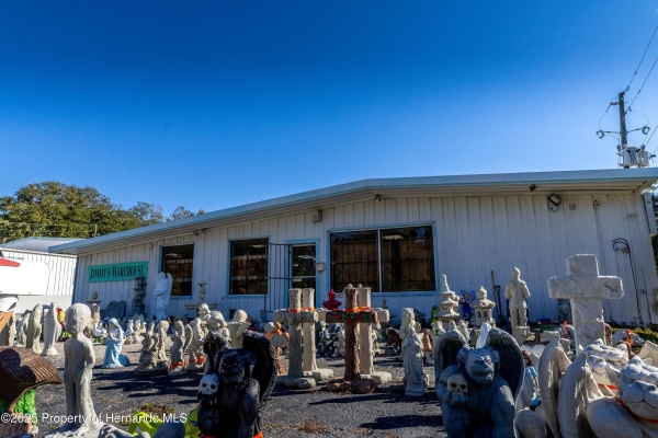 Listing Image #1 - Others for sale at 1300 Ponce De Leon Boulevard, Brooksville FL 34601
